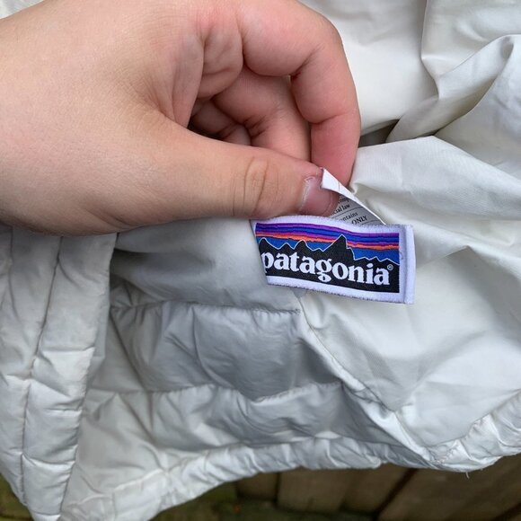 Patagonia Down Jacket Insulated Puffer Jacket - Picture 5 of 13